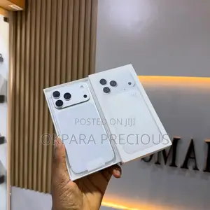 New Apple iPhone 17 Pro Max 256 GB White