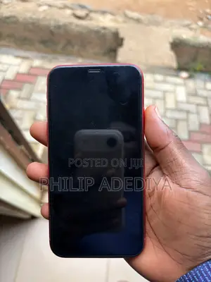 Apple iPhone 11 64 GB Red