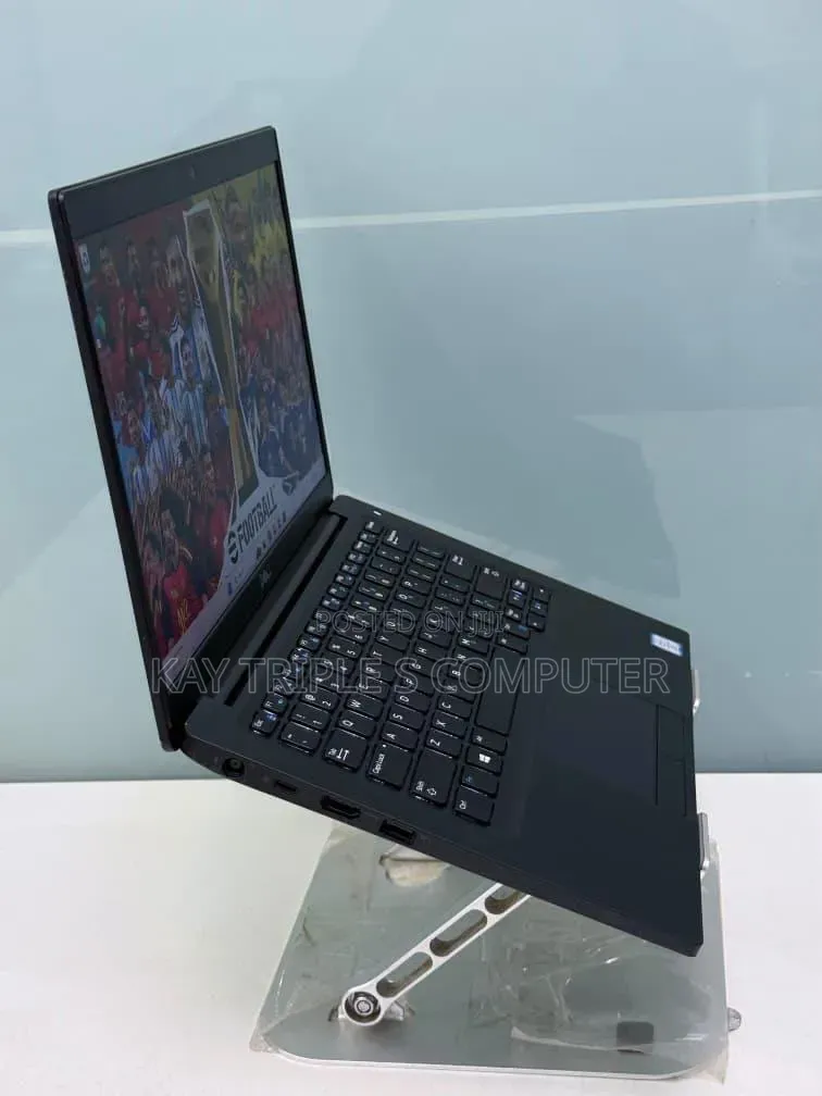 Laptop Dell Latitude 7390 8GB Intel Core i5 SSD 256GB