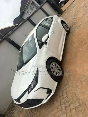 Toyota Corolla 2020 White
