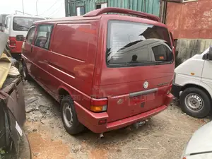 Volkswagen Transporter 2003 Red