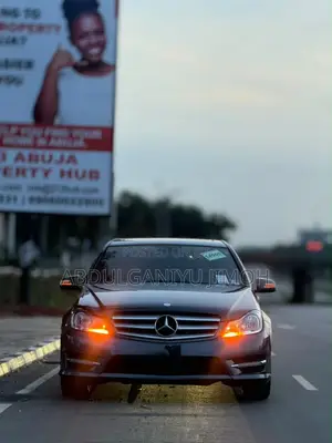 Mercedes-Benz C300 2013