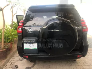 Clean Land Cruiser Prado for Rent
