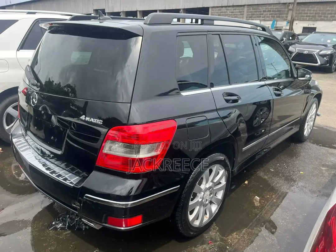 Mercedes-Benz GLK-Class 2011 Black