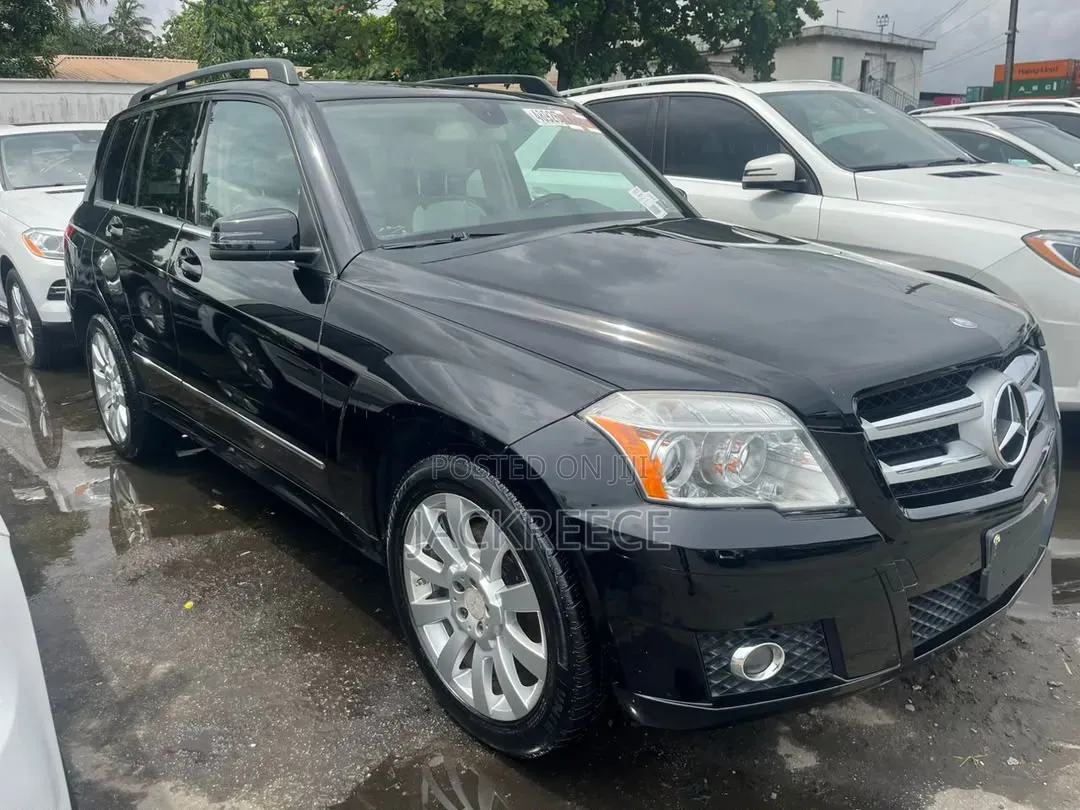 Mercedes-Benz GLK-Class 2011 Black