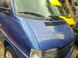 Volkswagen Transporter 2004 Blue