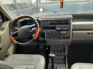 Volkswagen Transporter 2004 Blue