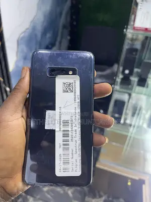 Samsung Galaxy S10e 128 GB Black