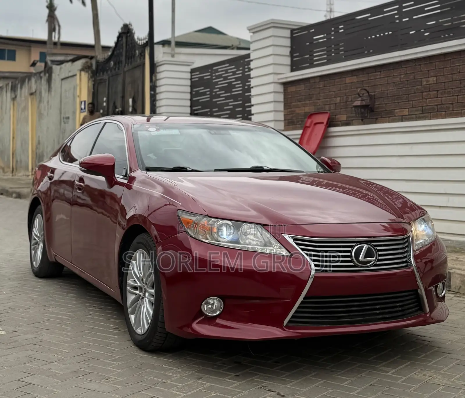 Lexus ES 2013 Red
