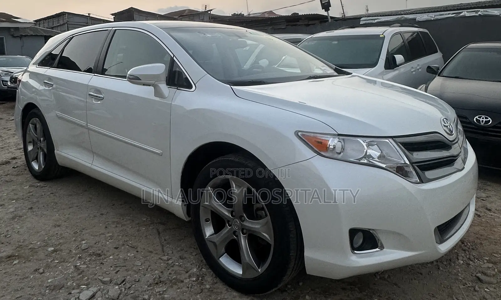 Toyota Venza Limited 2015 White