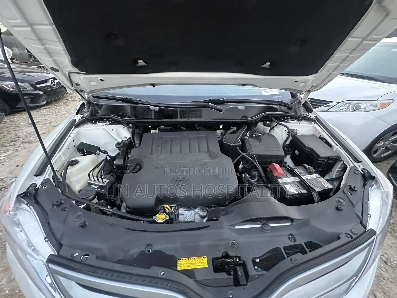 Toyota Venza Limited 2015 White