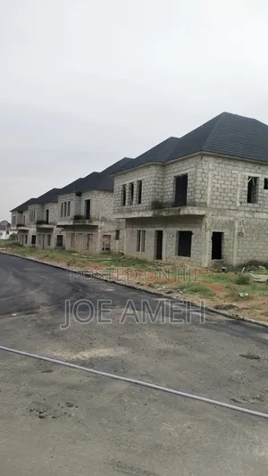5bdrm Duplex in Fair Holmes, Kubwa for sale