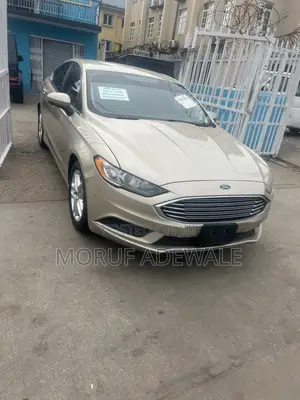 Ford Fusion SE AWD 2018 Gold