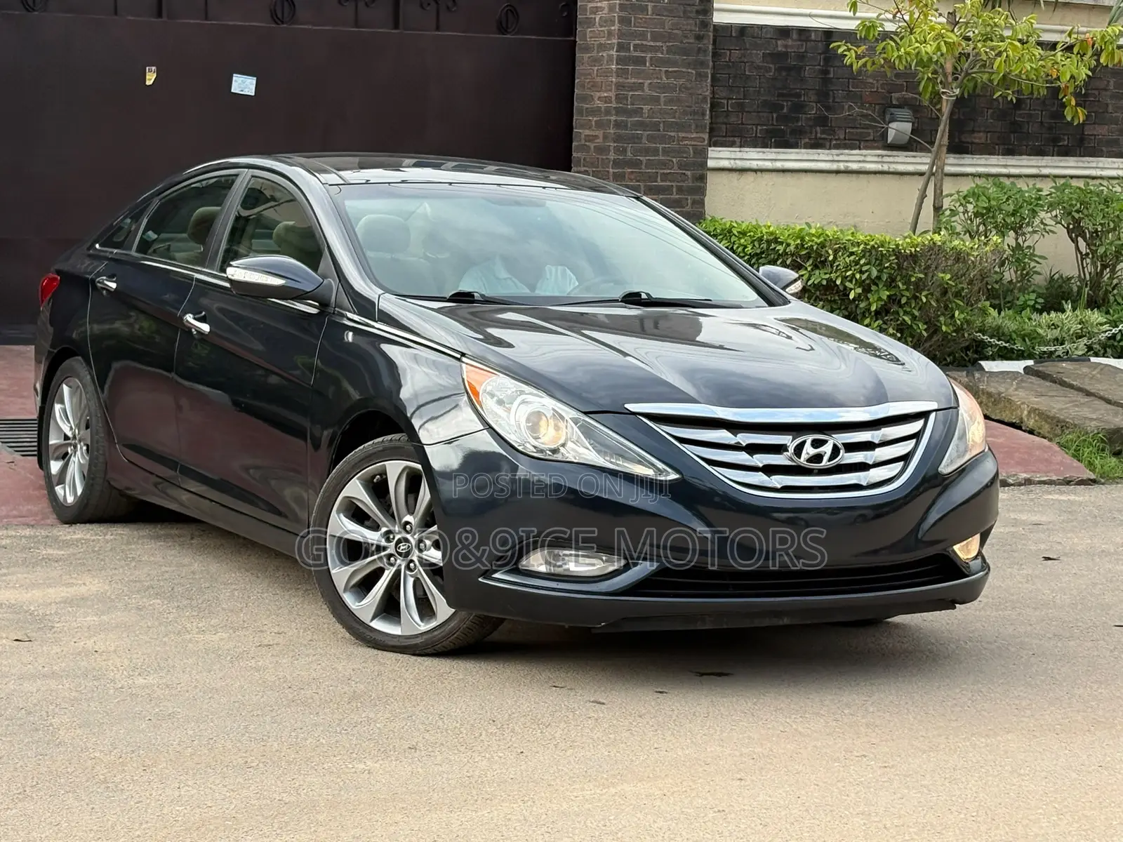 Hyundai Sonata 2013 Black