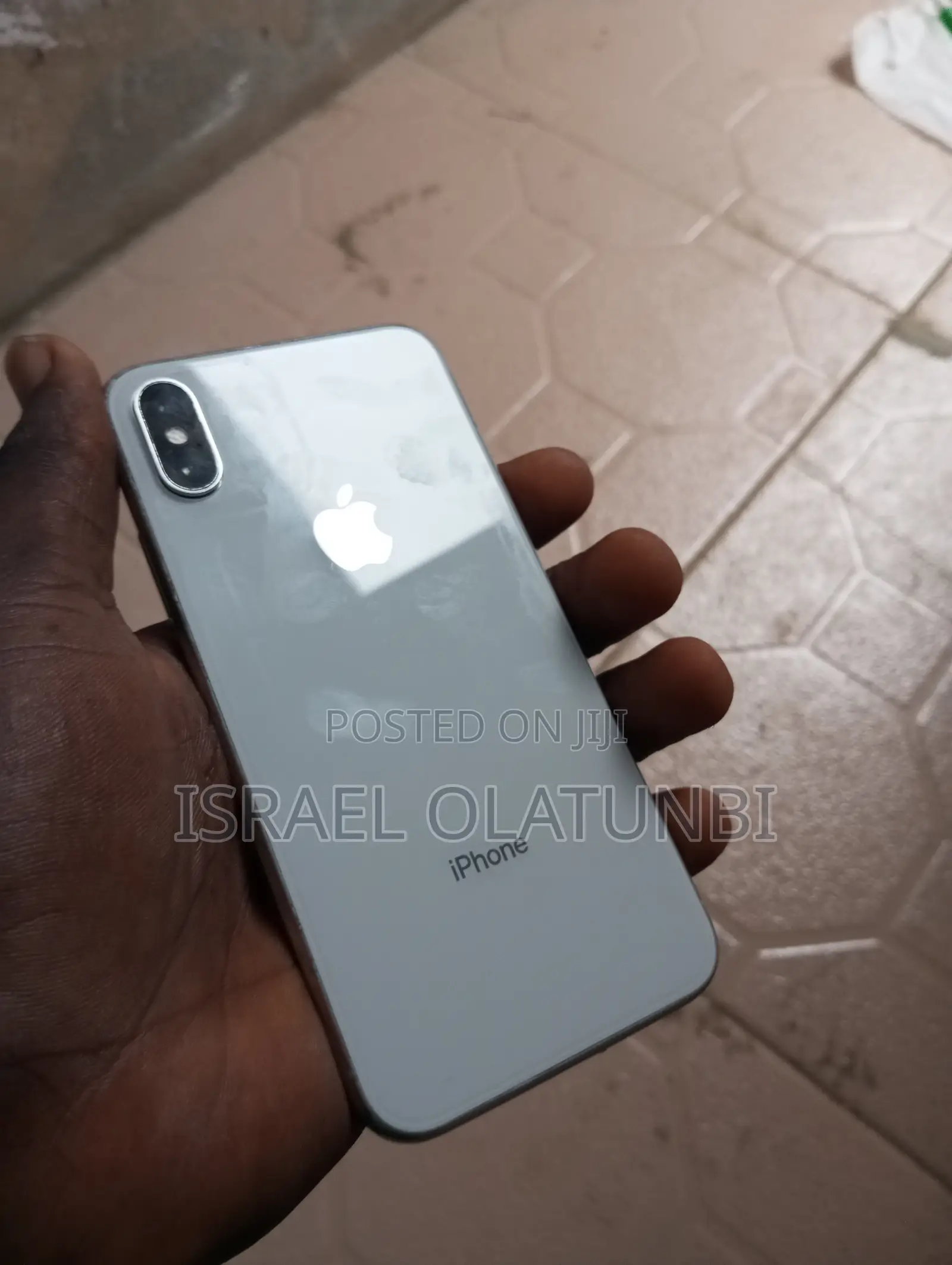 Apple iPhone X 64 GB White