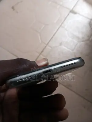 Apple iPhone X 64 GB White