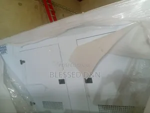400kva PERKINS Soundproof Diesel Generator