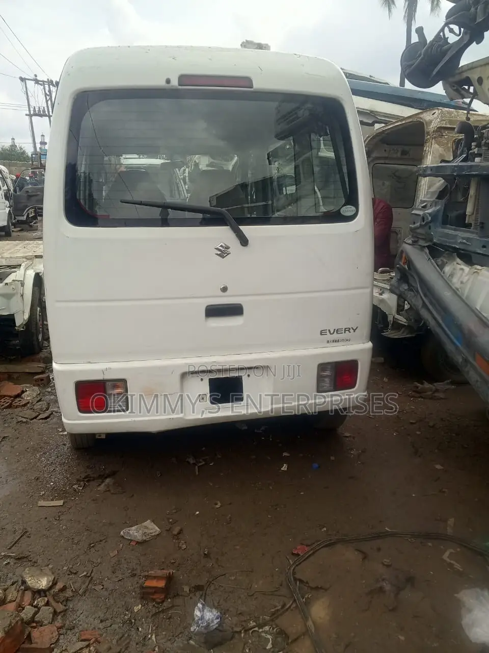 Suzuki Every 2012 White