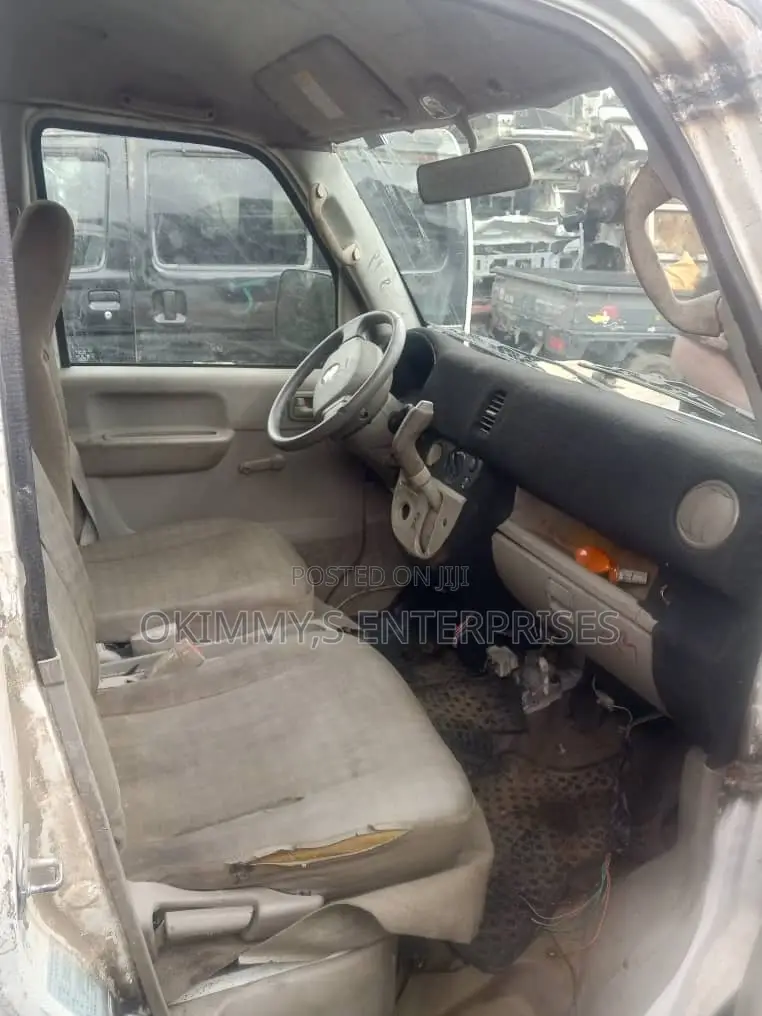 Suzuki Every 2012 White