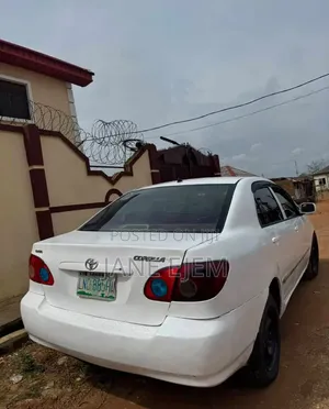 Toyota Corolla 2006 White