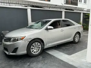 Toyota Camry 2012 Silver