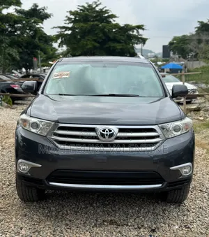 Toyota Highlander 2013 Gray