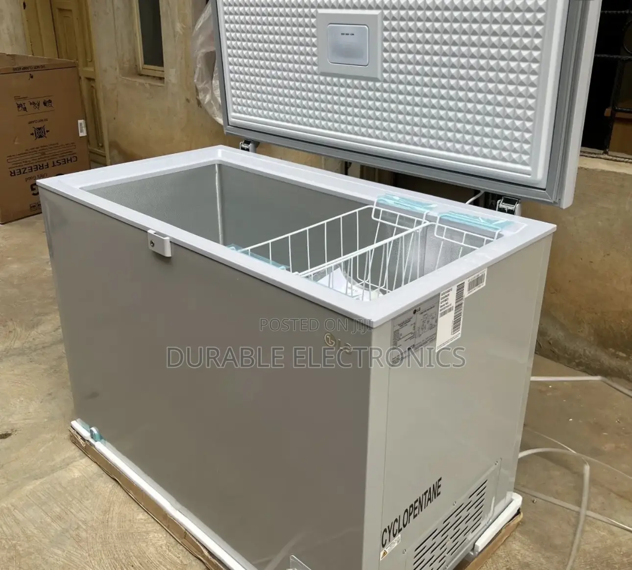 LG Freezer 250l