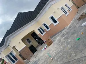 Furnished 3bdrm Bungalow in Alaaka Estate Elebu, Ibadan for sale