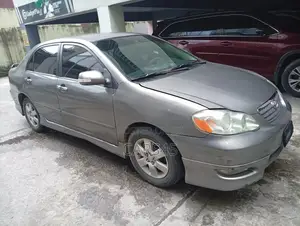 Toyota Corolla 2004 Gray