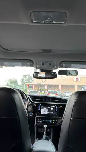 Toyota Corolla 2017 White