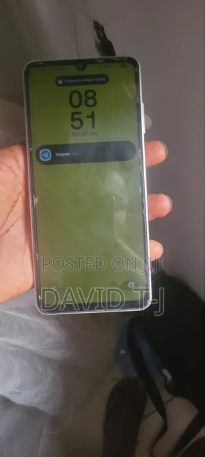 Samsung Galaxy A06 64 GB Yellow