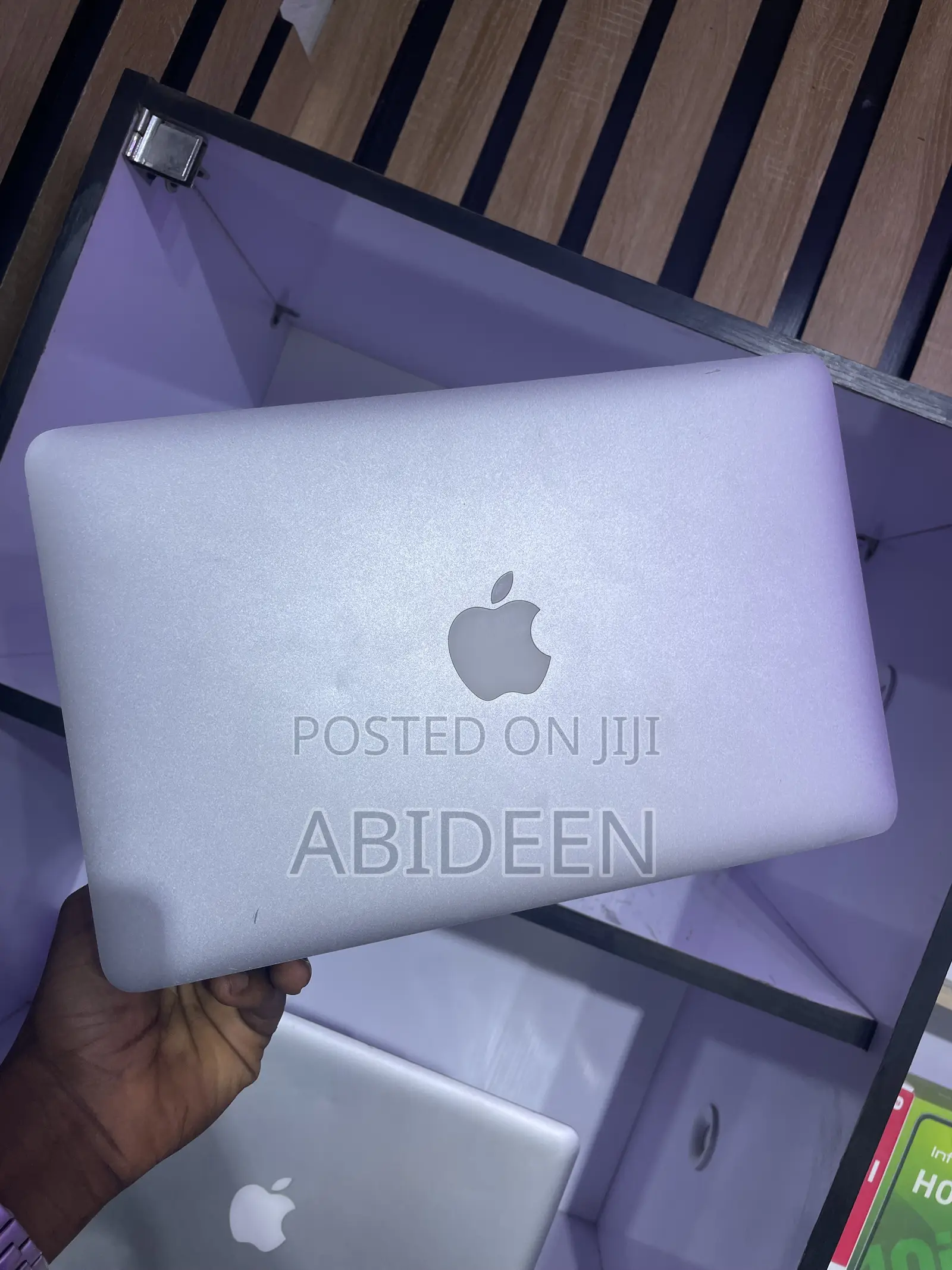 New Laptop Apple MacBook Air 2015 4GB Intel Core i5 SSD 128GB