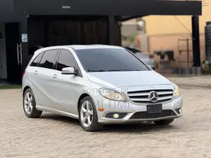 Mercedes-Benz B-Class B250 Petrol 2015 Silver