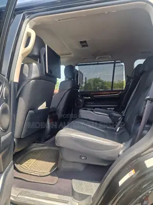 Lexus LX 2017 Black