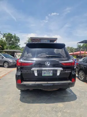 Lexus LX 2017 Black