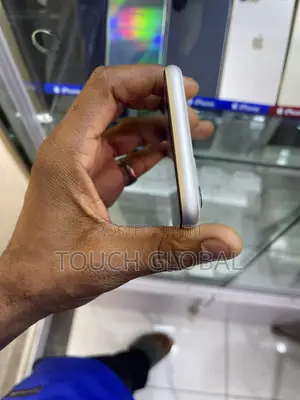 Apple iPhone 11 128 GB White