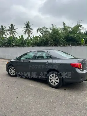 Toyota Corolla 2010 Gray