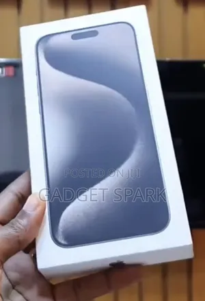 New Apple iPhone 15 Pro Max 256 GB Black