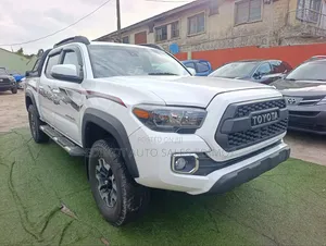 Toyota Tacoma Limited 2019 White
