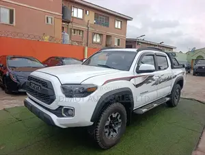 Toyota Tacoma Limited 2019 White
