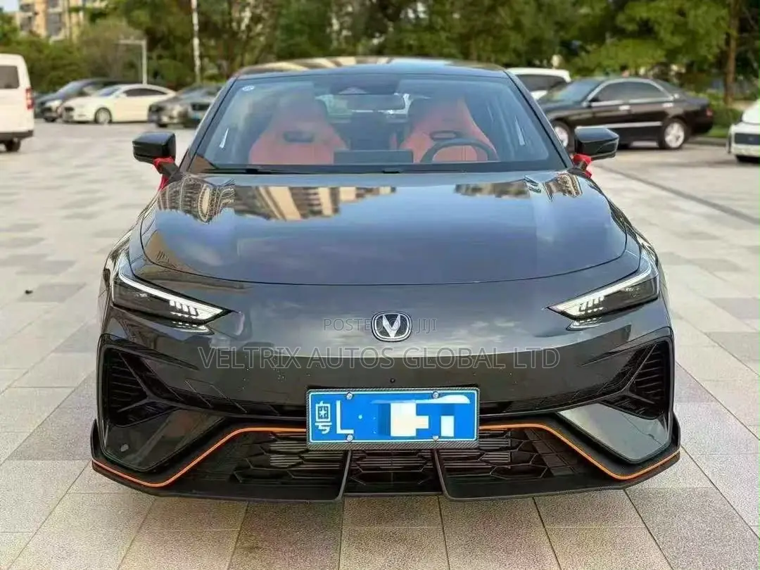 Changan UNI-V 2025