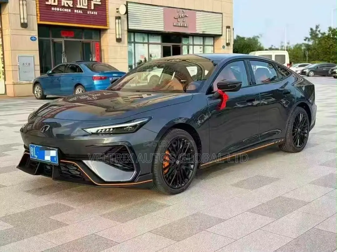 Changan UNI-V 2025