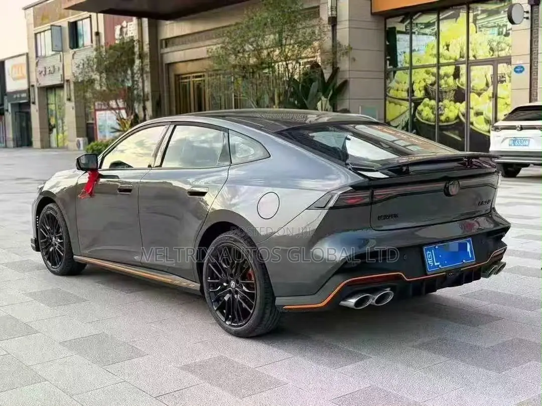 Changan UNI-V 2025