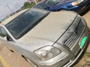 Toyota Avensis 2005 Silver