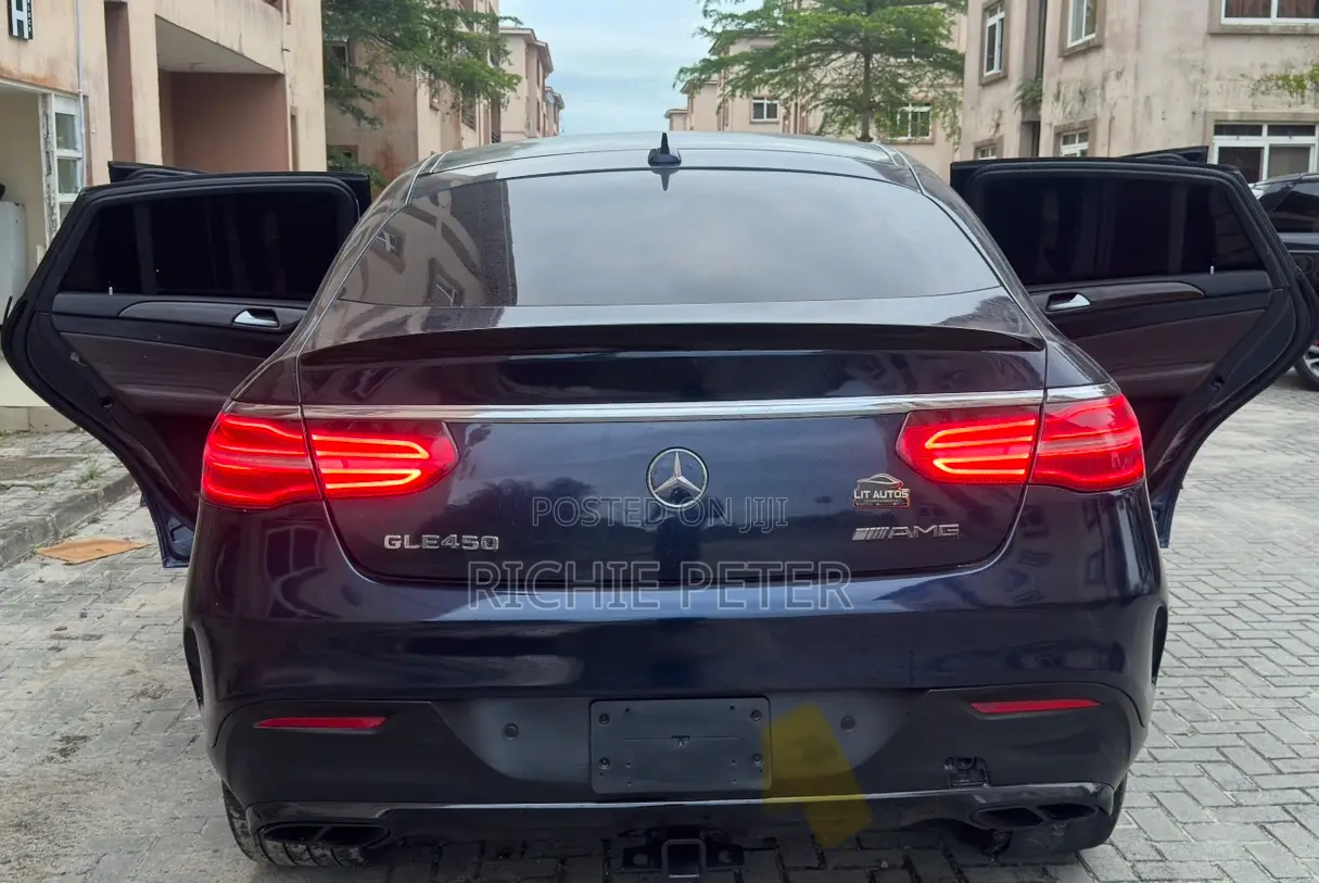 Mercedes-Benz GLE-Class 2017 Blue