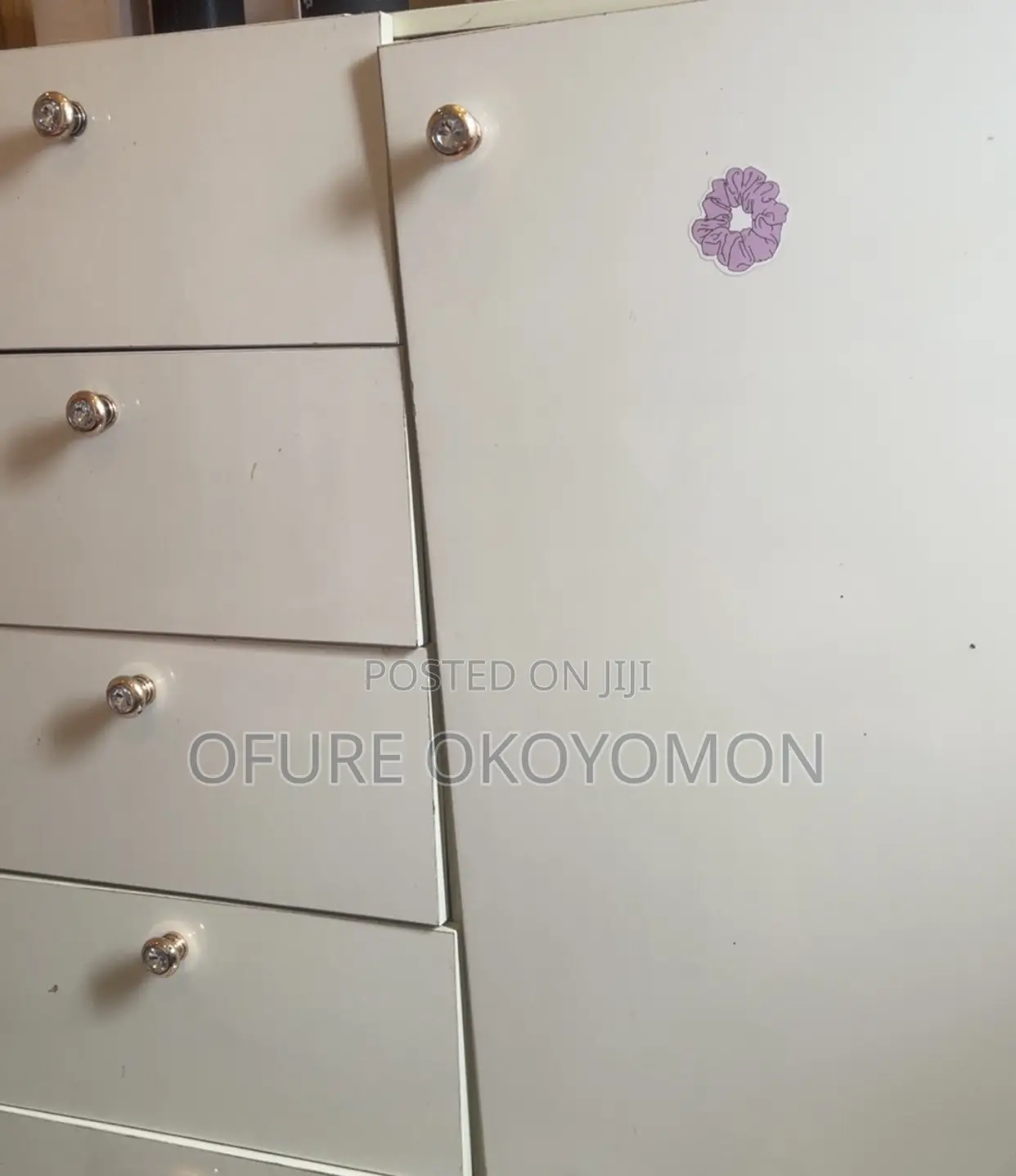 Cabinet/Dressser