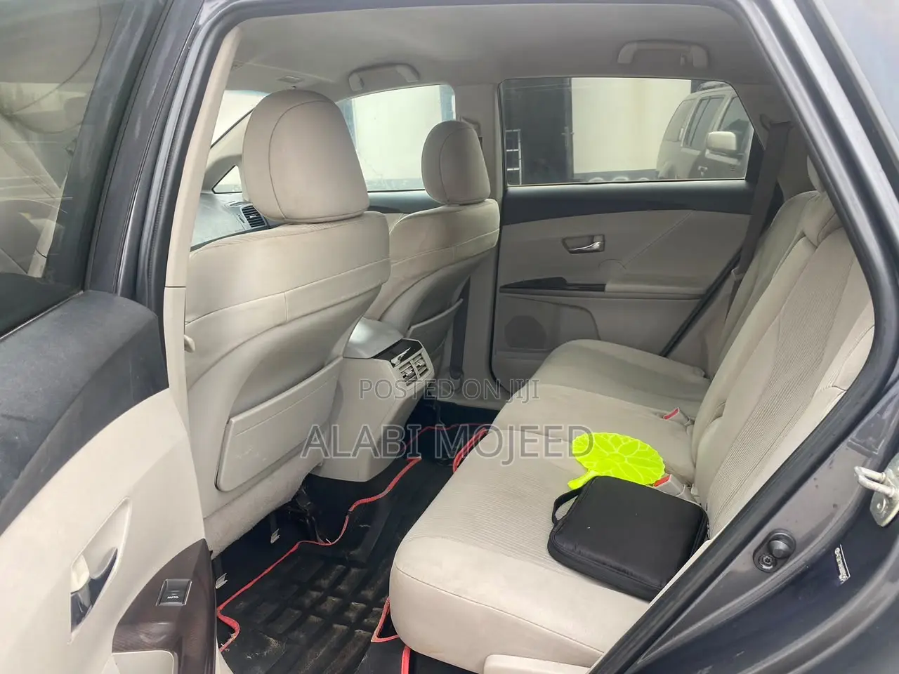 Toyota Venza V6 2010 Gray