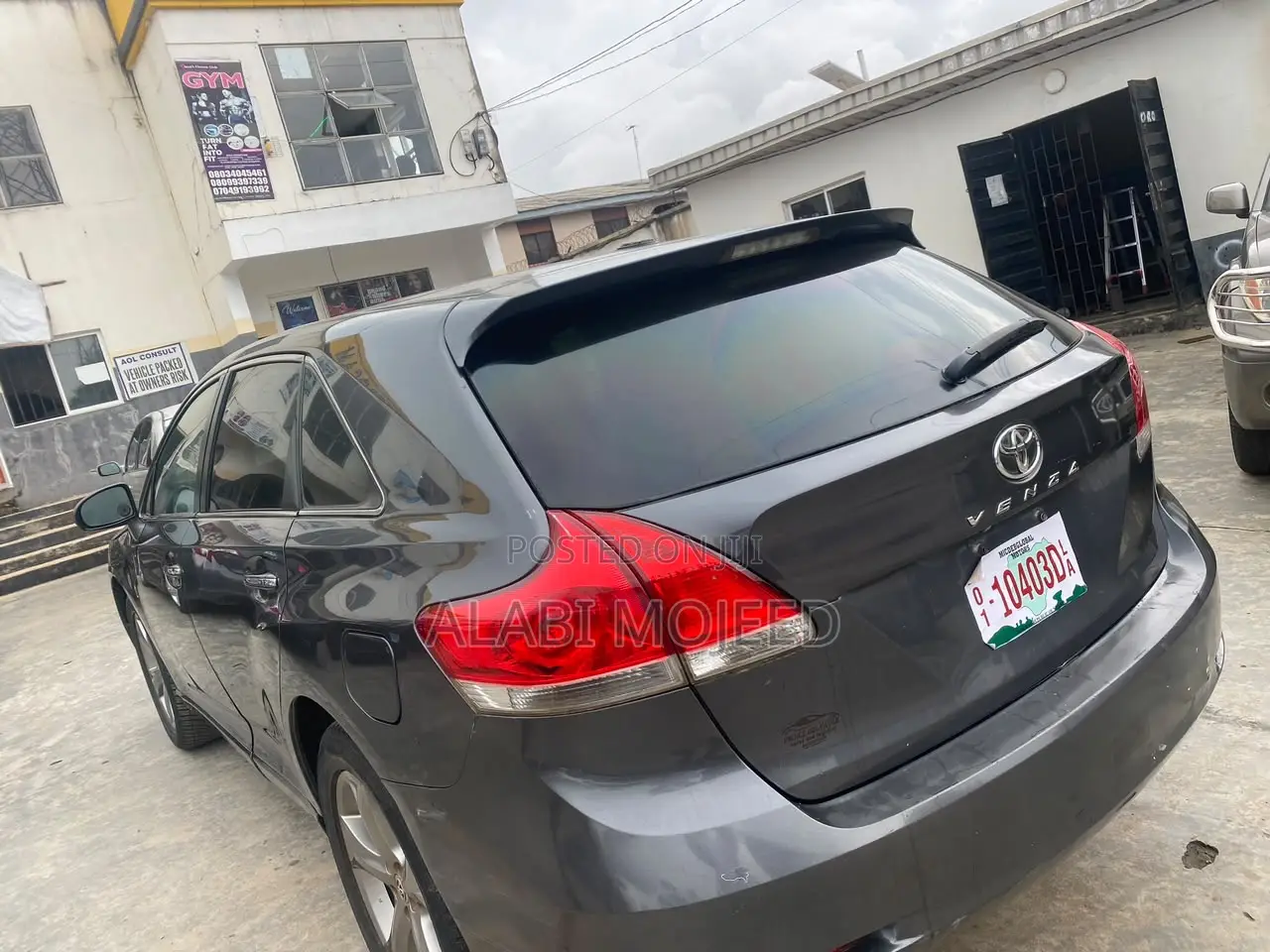 Toyota Venza V6 2010 Gray