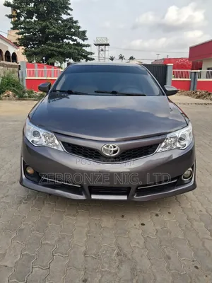 Toyota Camry 2014 Gray