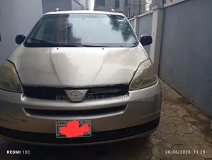 Toyota Sienna LE AWD 2005 Gold